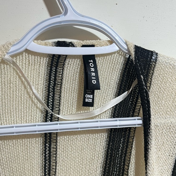 Torrid Ivory & Black Stripe Ruana cardigan - Picture 7 of 11